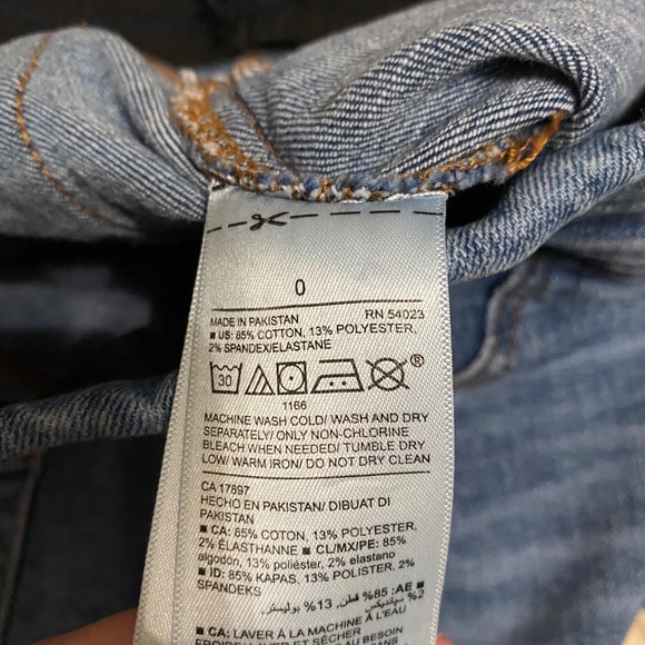 Rockstar Mid Rise Old Navy Jeans - Picture 4 of 5